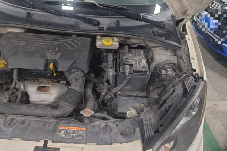 Used MG 3 2014 1.5L AMT Elite Edition Engine Bay Left