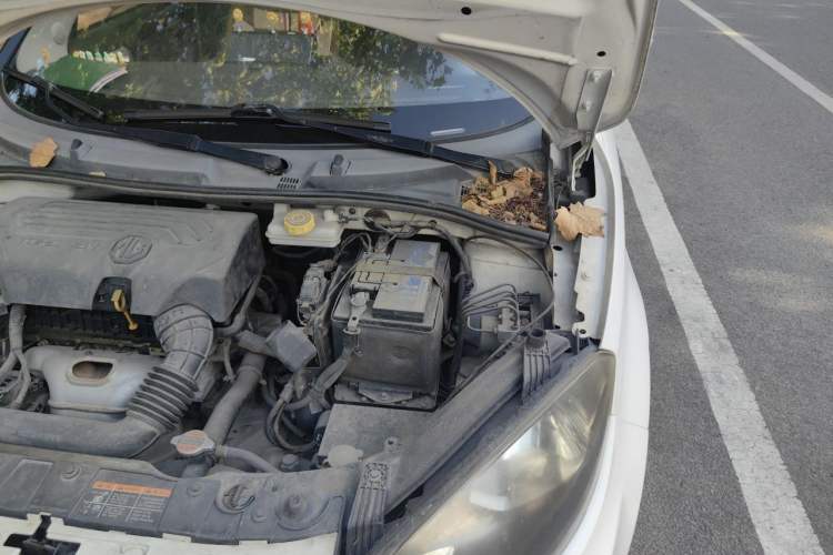 Used MG 3 2014 1.3L AMT Comfort Edition Engine Bay Left