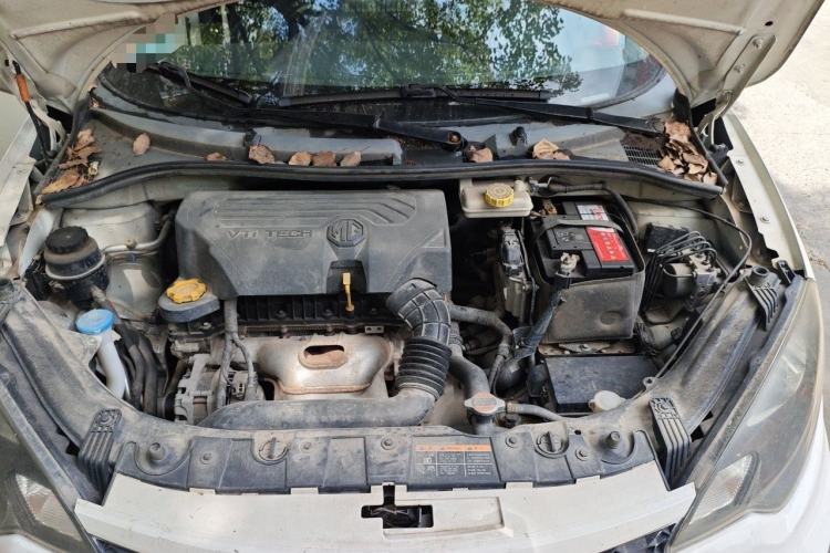 Used MG 3 2014 1.5L AMT Elite Edition Engine Bay