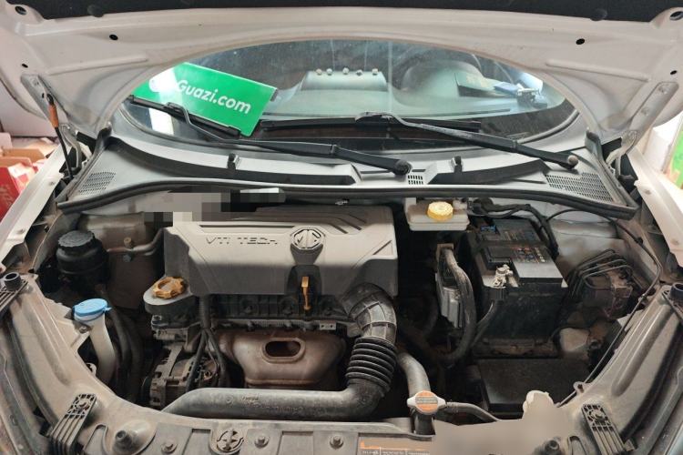 Used MG 3 2014 1.5L AMT Elite Edition Engine Bay