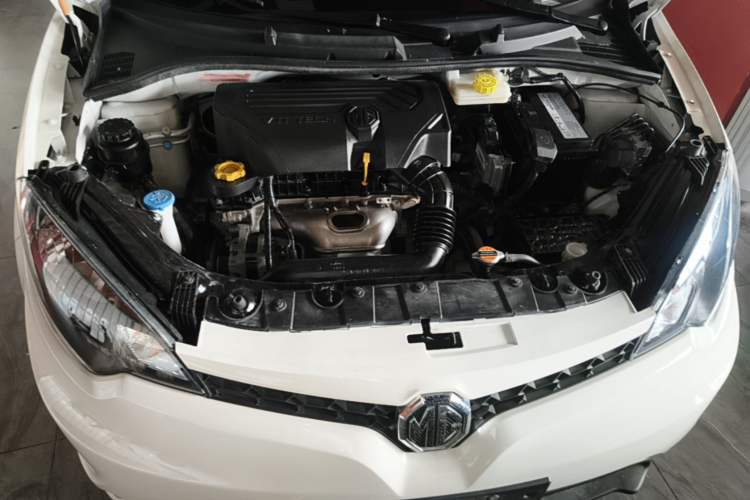 Used MG 3 2014 1.5L AMT Elite Edition Engine Bay