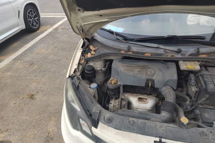 Used MG 3 2014 1.3L AMT Comfort Edition Engine Bay Right