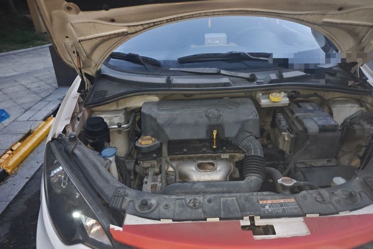 Used MG 3 2014 1.3L AMT Comfort Edition Engine Bay Right