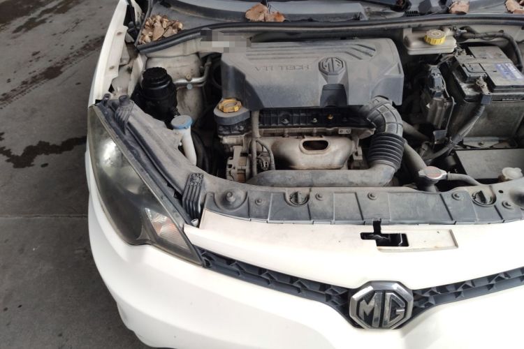 Used MG 3 2014 1.5L AMT Elite Edition Engine Bay Right