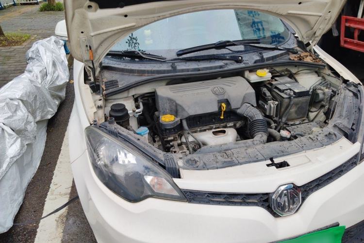 Used MG 3 2014 1.5L AMT Elite Edition Engine Bay Right