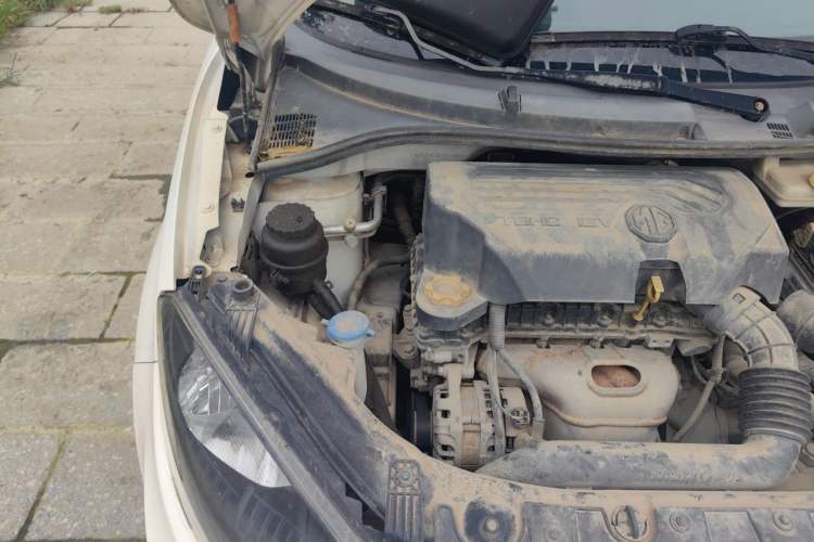 Used MG 3 2014 1.3L AMT Comfort Edition Engine Bay Right