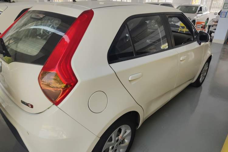 Used MG 3 2014 1.5L AMT Elite Edition Exterior 3