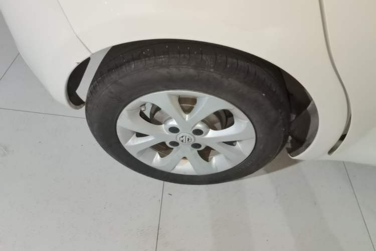 Used MG 3 2014 1.5L AMT Elite Edition Exterior 4