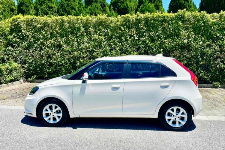 Used MG 3 2014 1.5L AMT Elite Edition Exterior 5