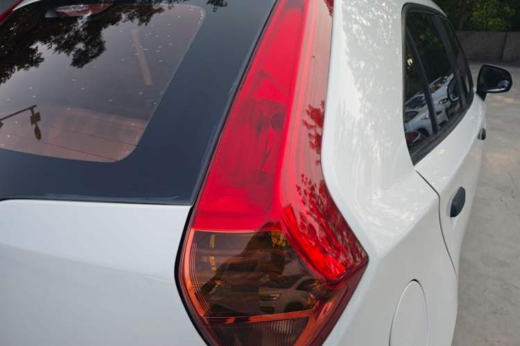 Used MG 3 2014 1.3L Manual Comfort Edition Exterior 6