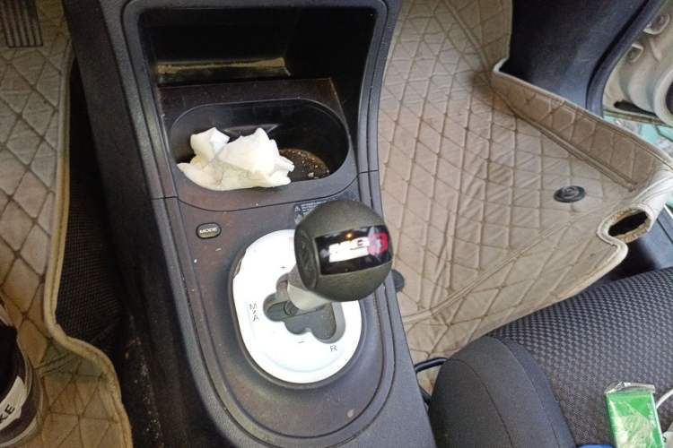 Used MG 3 2014 1.5L AMT Elite Edition Gear Lever