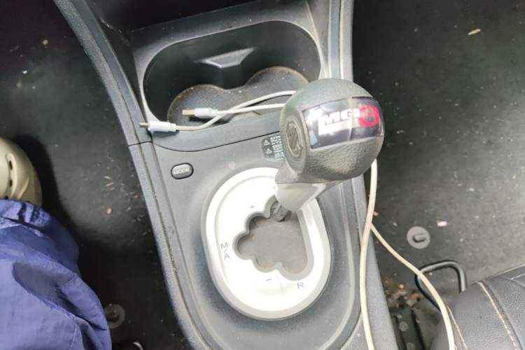 Used MG 3 2014 1.5L AMT Elite Edition Gear Lever