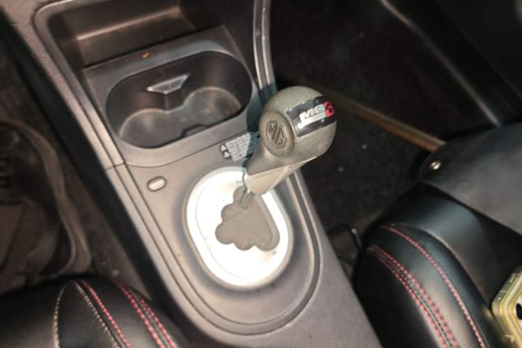 Used MG 3 2014 1.3L AMT Comfort Edition Gear Lever