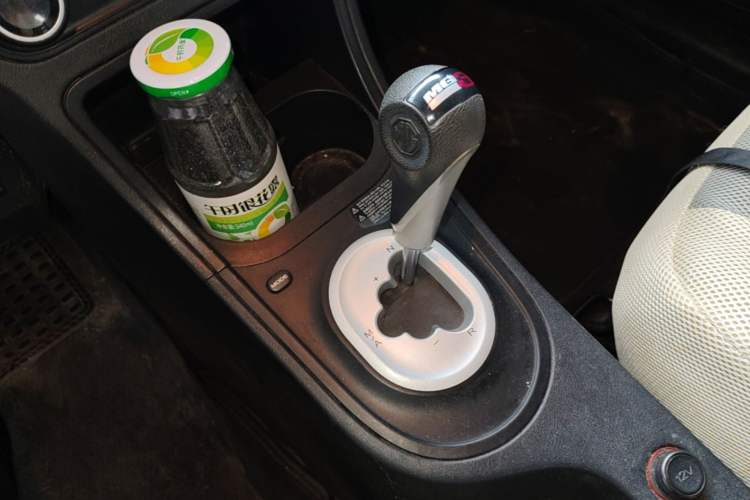 Used MG 3 2014 1.5L AMT Elite Edition Gear Lever