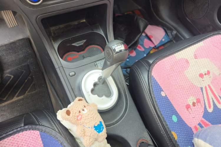 Used MG 3 2014 1.5L AMT Elite Edition Gear Lever