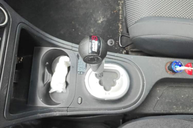 Used MG 3 2014 1.5L AMT Elite Edition Gear Lever