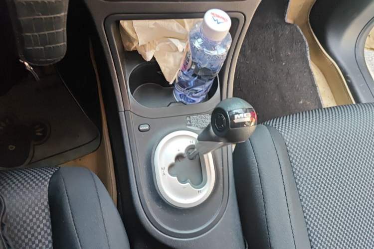 Used MG 3 2014 1.5L AMT Elite Edition Gear Lever