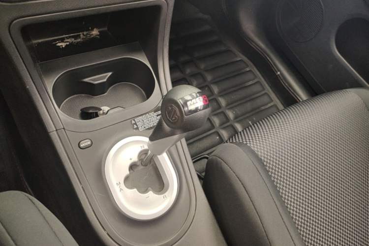 Used MG 3 2014 1.5L AMT Elite Edition Gear Lever