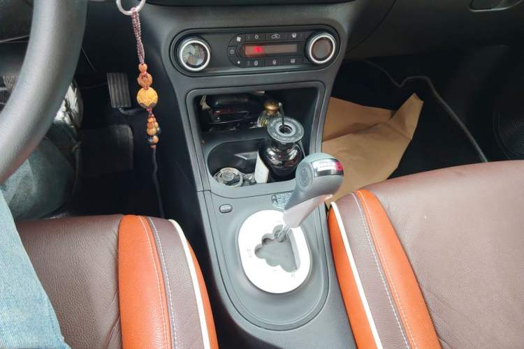 Used MG 3 2014 1.5L AMT Elite Edition Gear Lever