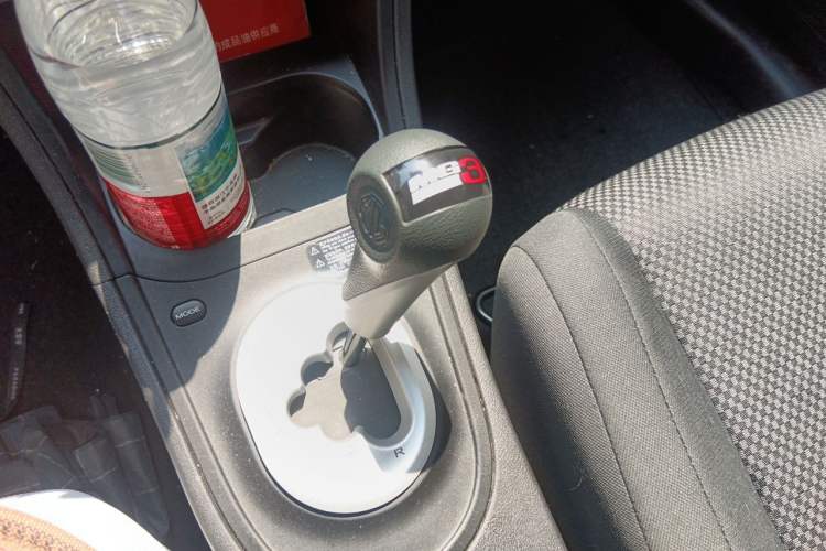Used MG 3 2014 1.5L AMT Elite Edition Gear Lever