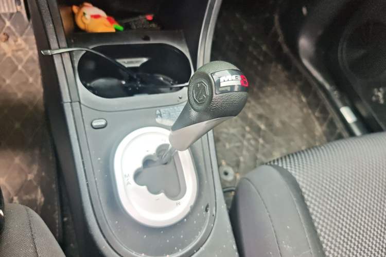Used MG 3 2014 1.5L AMT Elite Edition Gear Lever