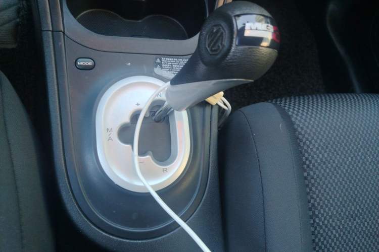 Used MG 3 2014 1.5L AMT Elite Edition Gear Lever