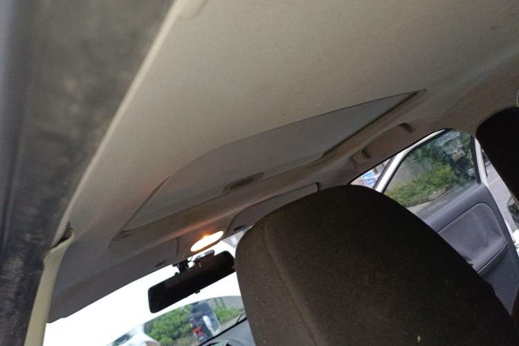 Used MG 3 2014 1.5L AMT Elite Edition Headliner