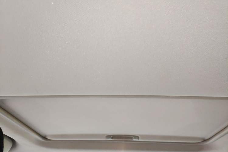 Used MG 3 2014 1.5L AMT Elite Edition Headliner