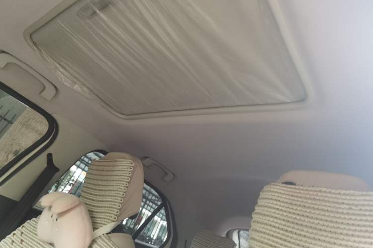 Used MG 3 2014 1.5L AMT Elite Edition Headliner