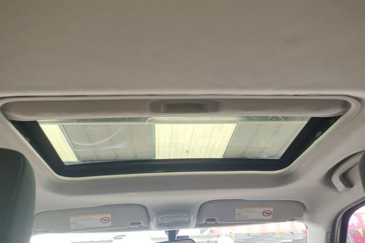 Used MG 3 2014 1.5L AMT Elite Edition Headliner