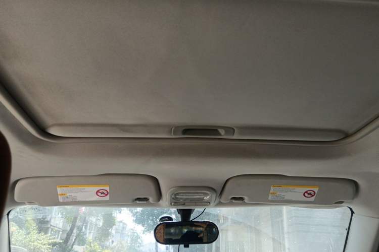 Used MG 3 2014 1.5L AMT Elite Edition Headliner