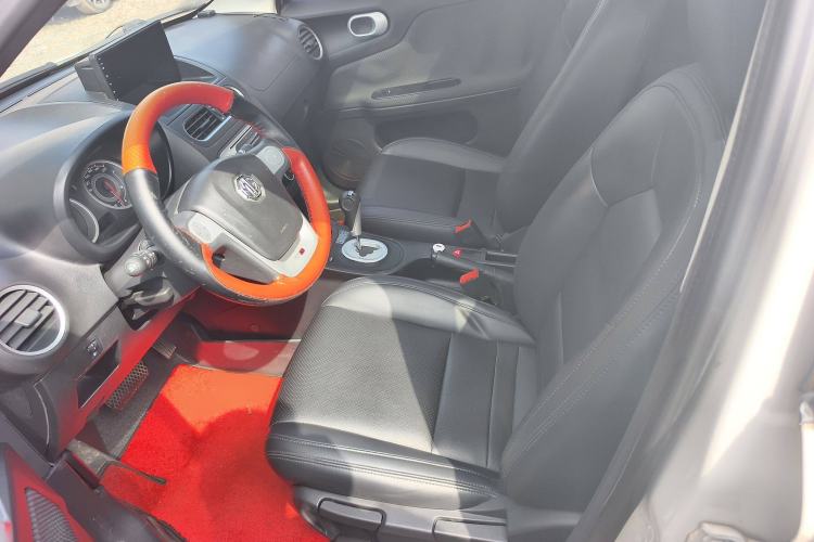 Used MG 3 2014 1.5L AMT Elite Edition Interior 1