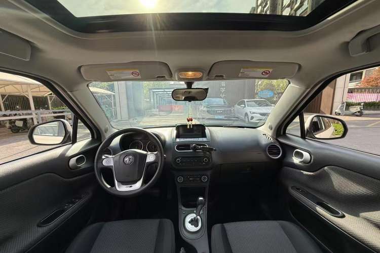 Used MG 3 2014 1.5L AMT Elite Edition Interior 1