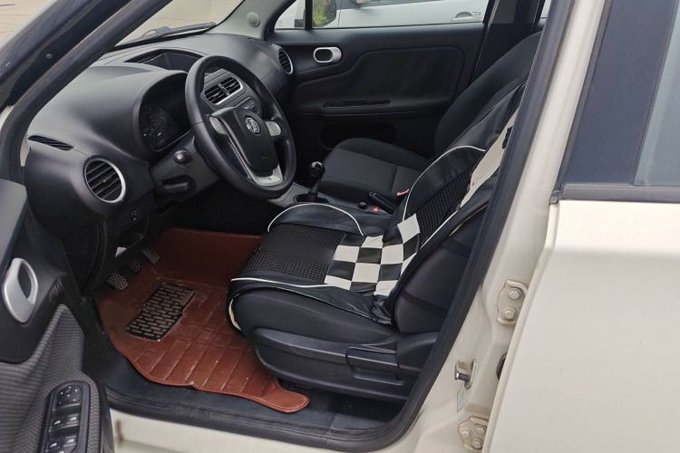 Used MG 3 2014 1.3L Manual Comfort Edition Interior 2