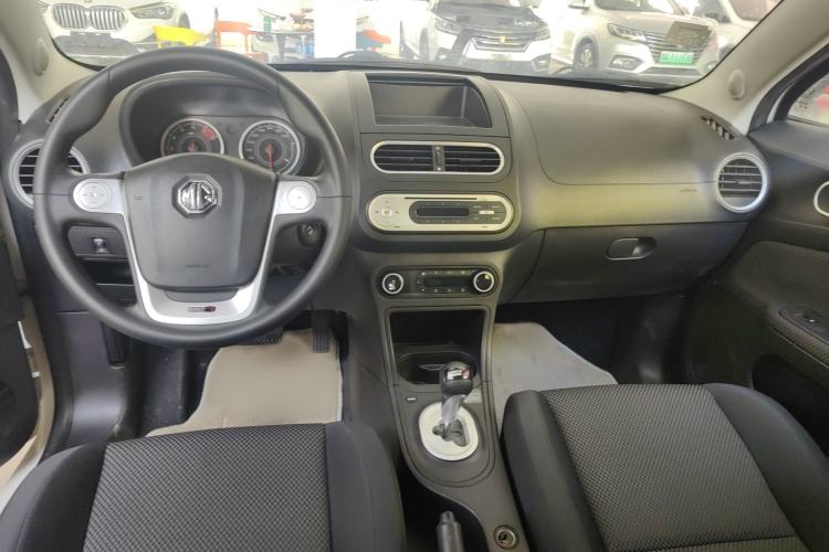 Used MG 3 2014 1.5L AMT Elite Edition Interior 3