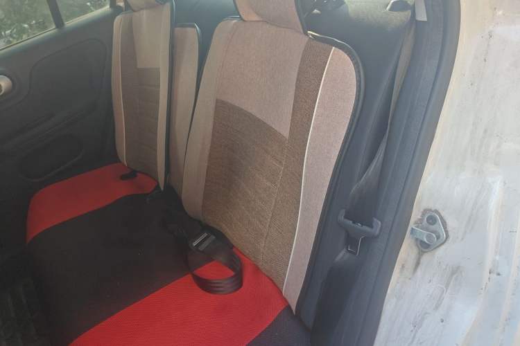 Used MG 3 2014 1.5L AMT Elite Edition Interior 4