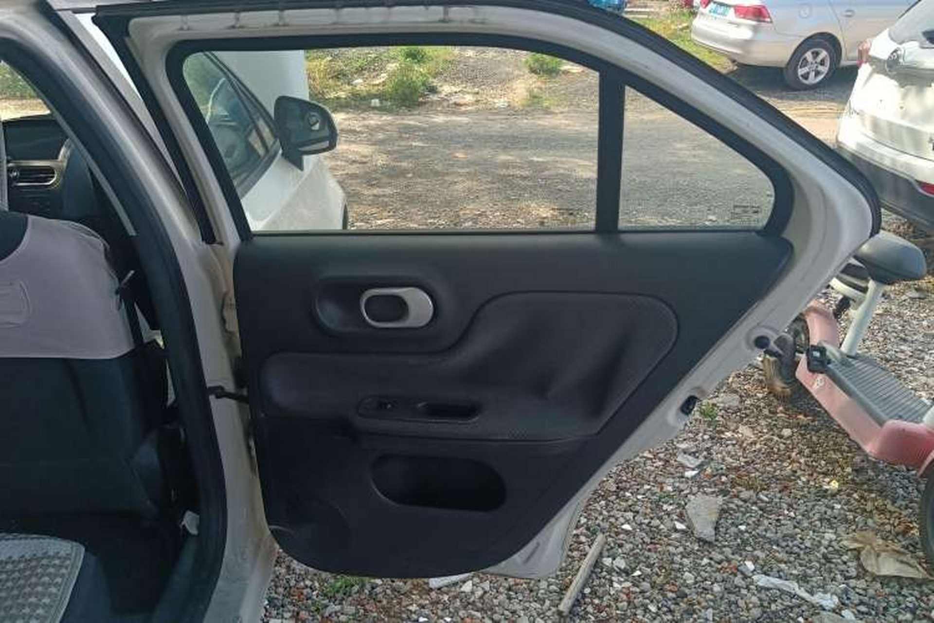 Used MG 3 2014 1.3L Manual Comfort Edition Interior 6
