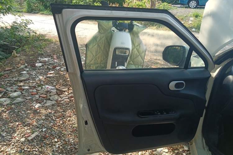 Used MG 3 2014 1.3L Manual Comfort Edition Interior 7