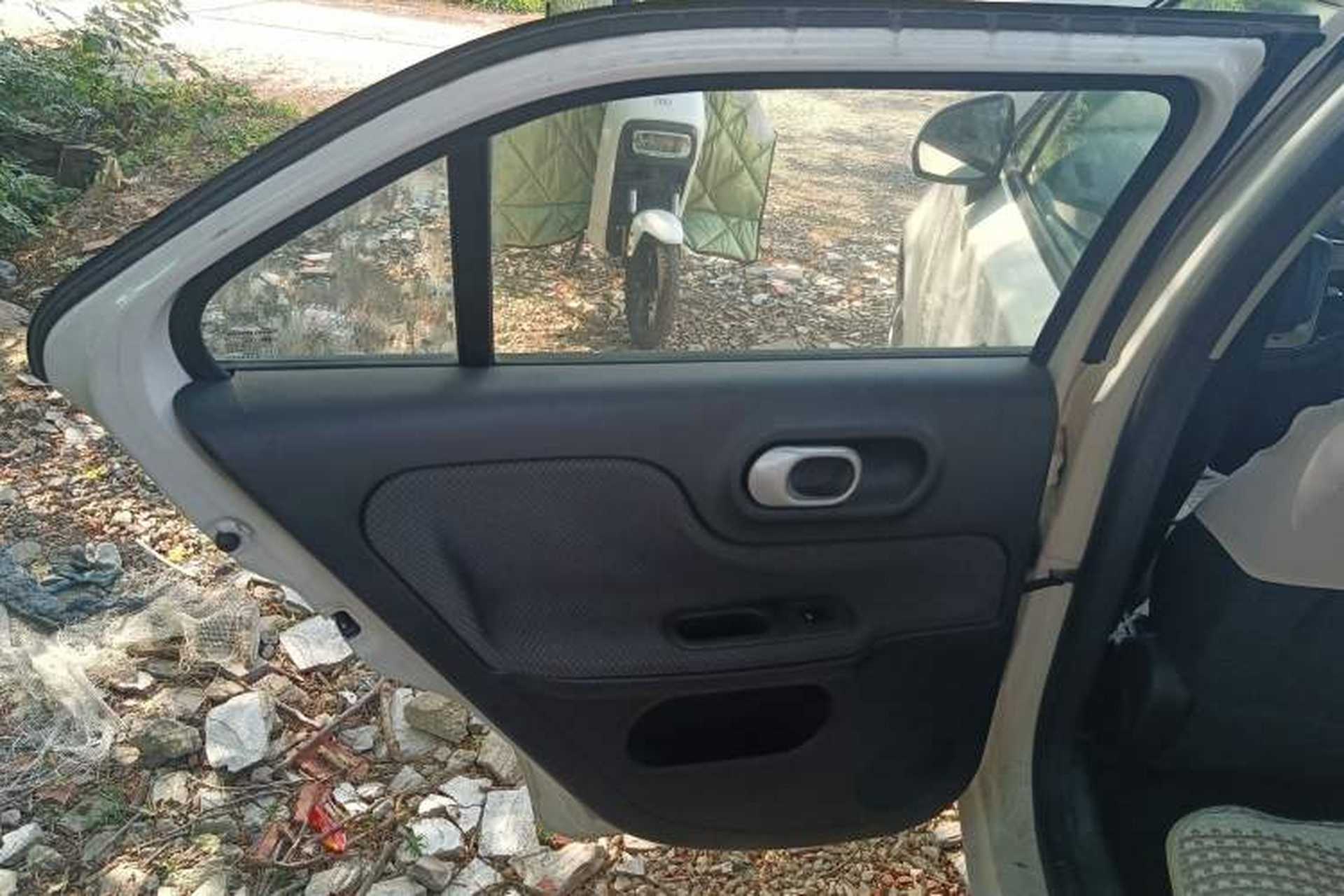 Used MG 3 2014 1.3L Manual Comfort Edition Interior 8