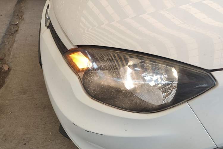 Used MG 3 2014 1.5L AMT Elite Edition Left Front Headlight