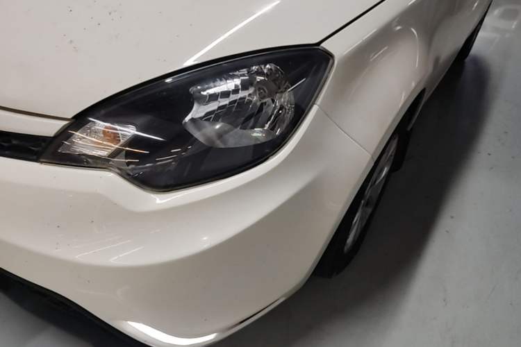 Used MG 3 2014 1.5L AMT Elite Edition Left Front Headlight