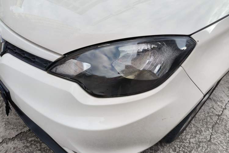 Used MG 3 2014 1.5L AMT Elite Edition Left Front Headlight