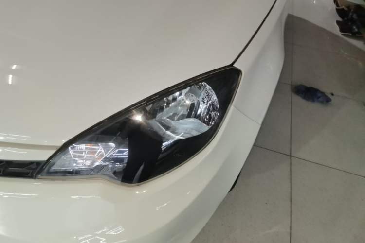 Used MG 3 2014 1.5L AMT Elite Edition Left Front Headlight
