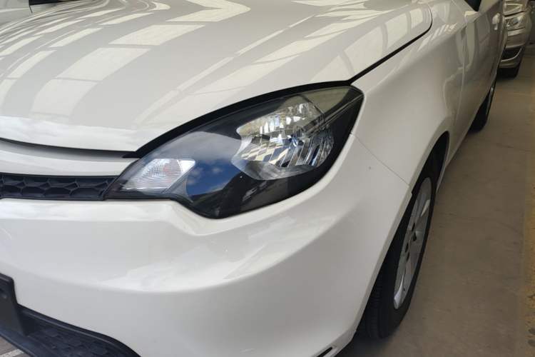Used MG 3 2014 1.5L AMT Elite Edition Left Front Headlight