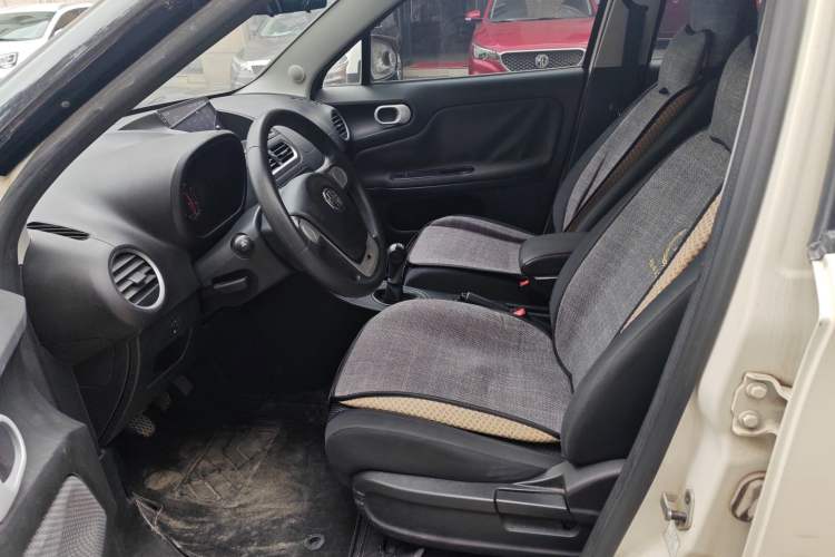 Used MG 3 2014 1.3L Manual Comfort Edition Left Front Seat