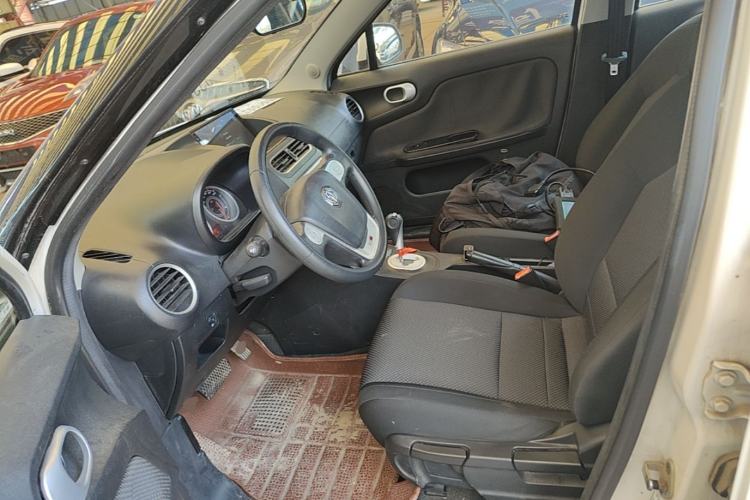 Used MG 3 2014 1.5L AMT Elite Edition Left Front Seat