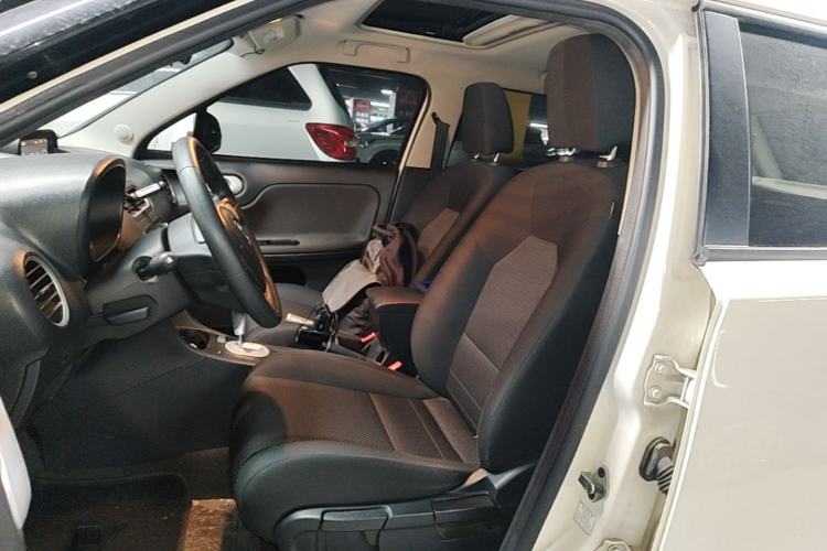 Used MG 3 2014 1.5L AMT Elite Edition Left Front Seat