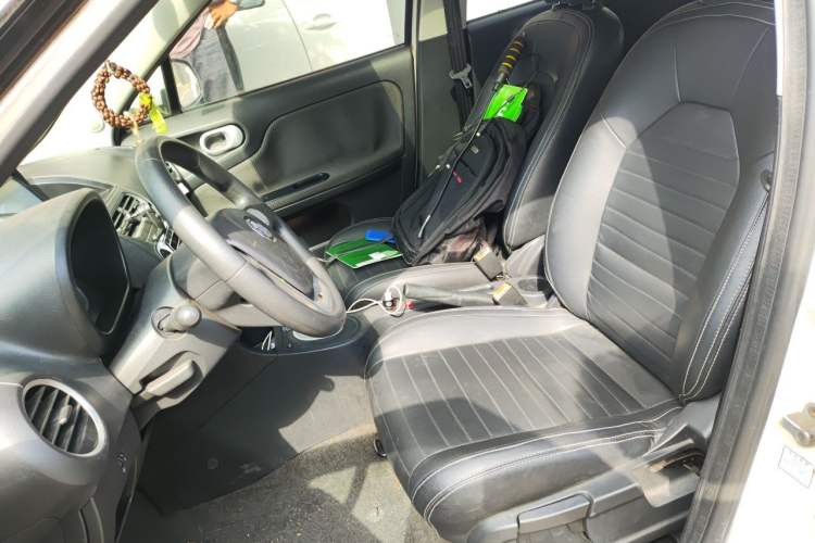 Used MG 3 2014 1.5L AMT Elite Edition Left Front Seat