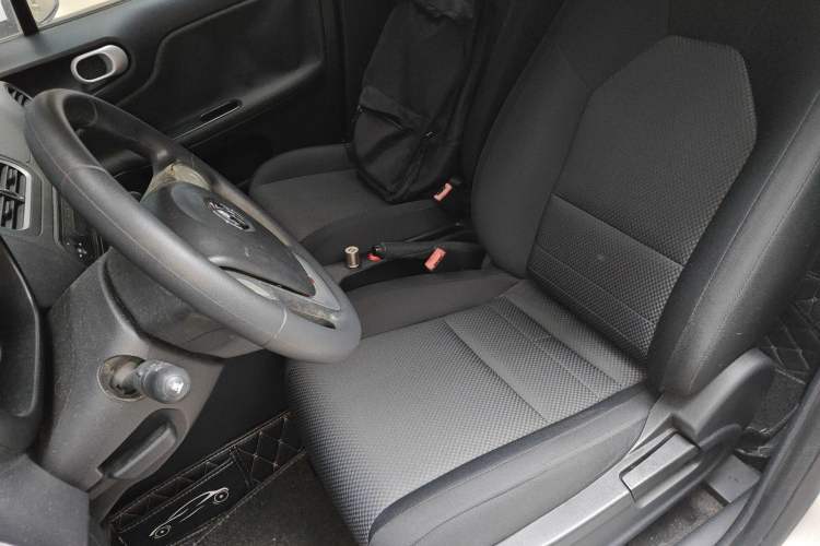 Used MG 3 2014 1.3L Manual Comfort Edition Left Front Seat