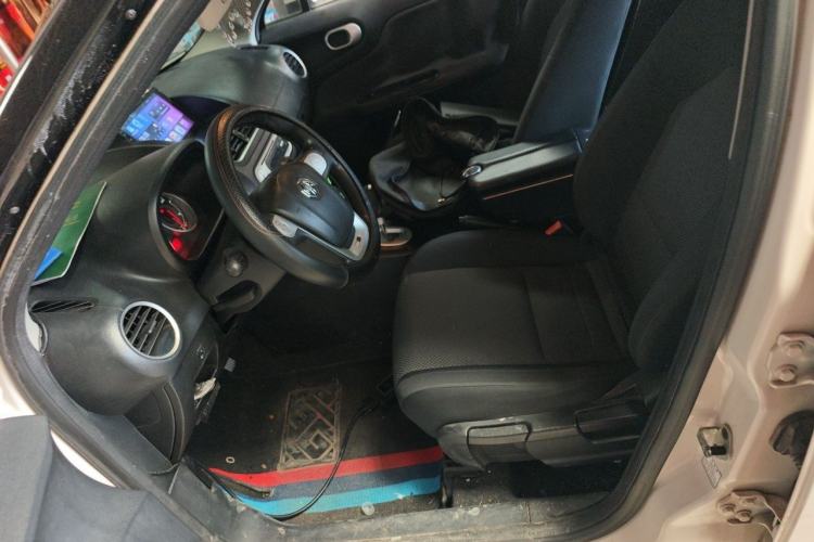 Used MG 3 2014 1.5L AMT Elite Edition Left Front Seat